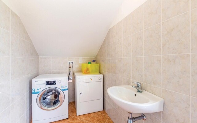 Beautiful Home in Supetarska Draga With Wifi and 3 Bedrooms