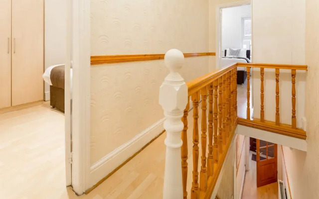 Liverpool Short Stay-Malden Suite