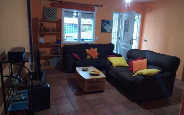 Chalet With 5 Bedrooms in Villamarchante, Valencia, With Wonderful Mou