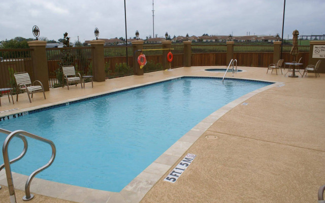 Hampton Inn & Suites Brenham