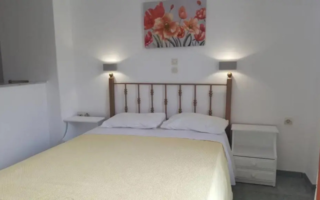 Finikas Hotel