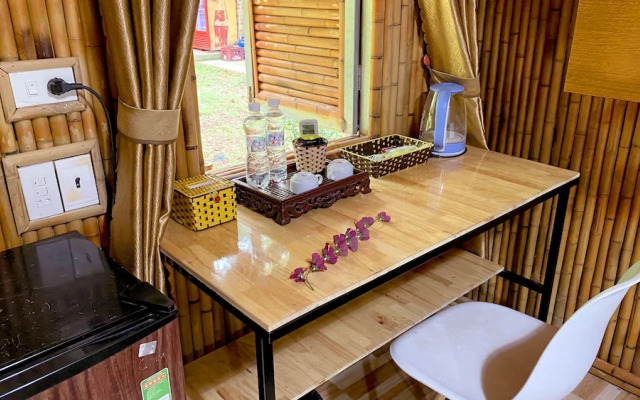 Quoc Khanh Bamboo Homestay - Hostel