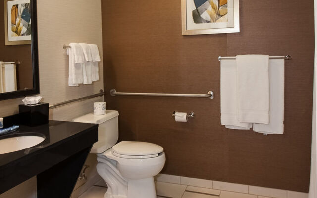 Fairfield Inn & Suites Akron South