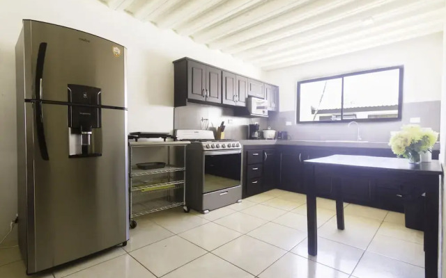 Js -14b 6 Bedroom Home