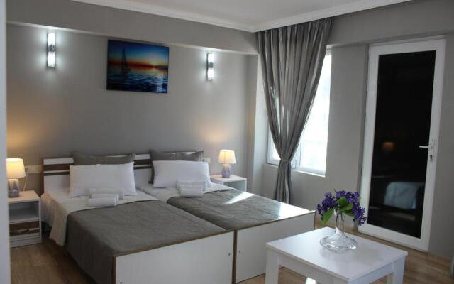 Hostel At Sea