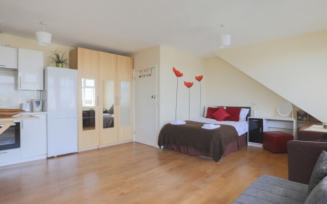 Beautiful Studio Flat in Harrow 42c