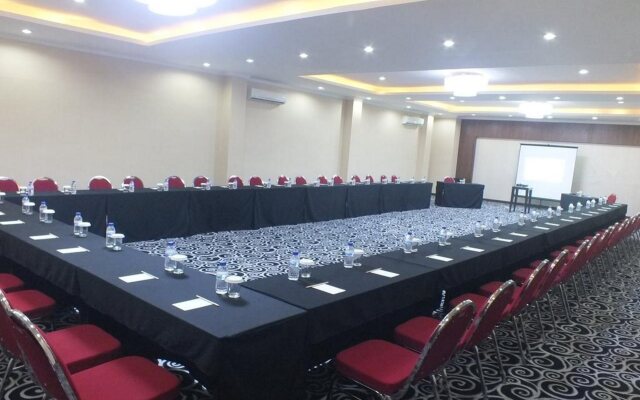 Bella Hotel Surabaya