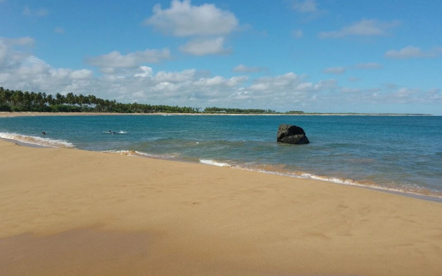 Kalimetiya Beach Cabana Near Beach 4 Minutes Walk