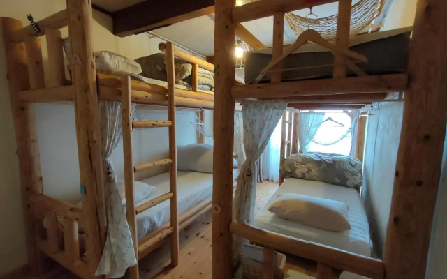 Funky Monkey Lodge, Myoko ファンキーモンキーロッジ 妙高