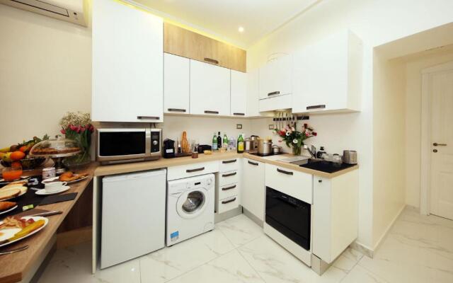 La Maisonnette Tritone Trevi Apartment Rome