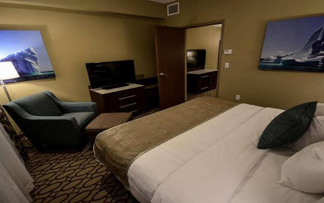 Best Western Plus St. John's Airport Hotel And Suites
