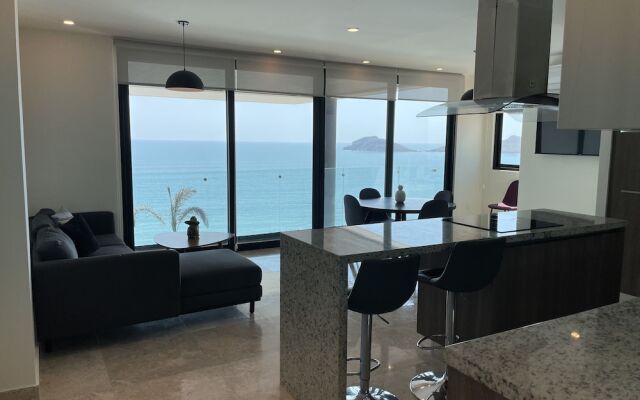 Central 102 Apartments