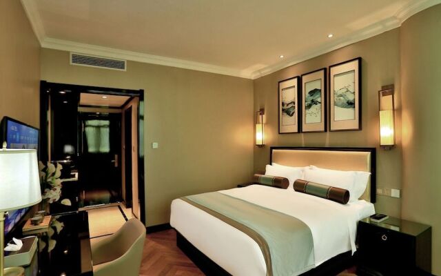 Oriental Hotel