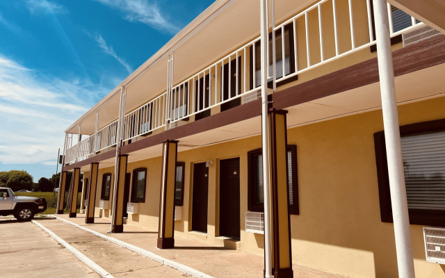 Premier Inn & Suites