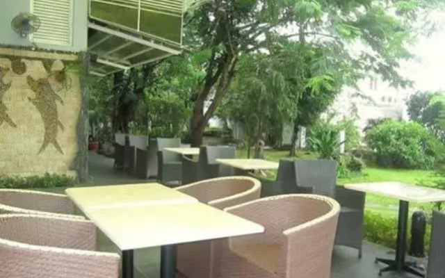 Lucky Star Hotel- Phu My Hung