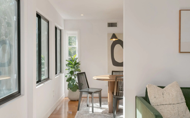 Silver Screen by Avantstay Luxe Backyard Escape