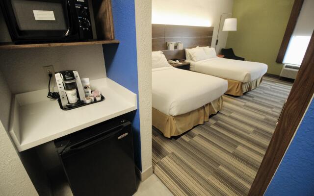 Holiday Inn Express & Suites Houston - Memorial Park Area by IHG