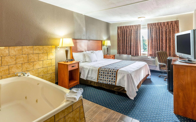 Magnuson Hotel Detroit Airport