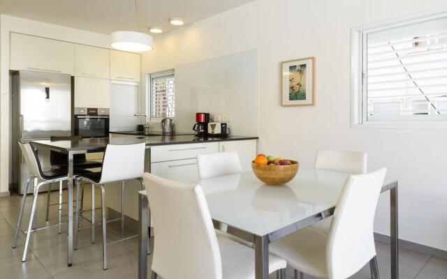 Full Comfort near Beach by FeelHome