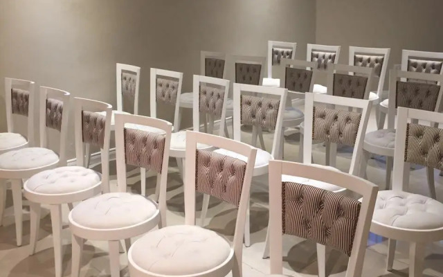 Grand Petit Casa Hotel
