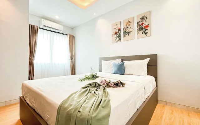 Neutral Cozy Stay Studio Apartment At Margonda Residence 1 – Guest Rooms – Depok