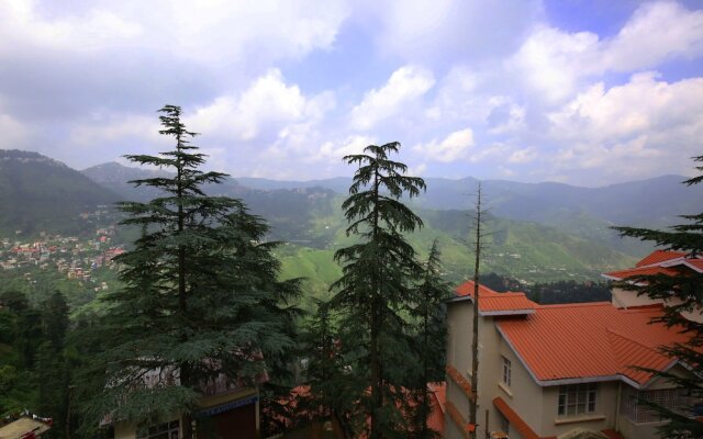 OYO 9201 Home Gorgeous Hill View 3BHK Kasaumpti Shimla