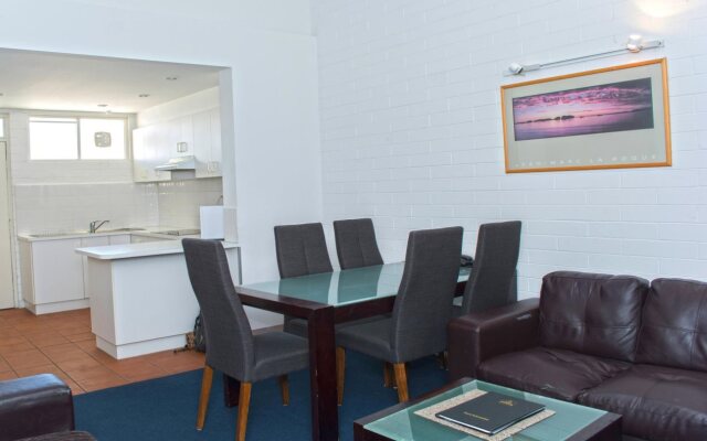 Alexander Motor Inn & Apartments