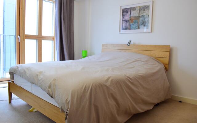 1 Bedroom Flat With Balcony In Camden Town