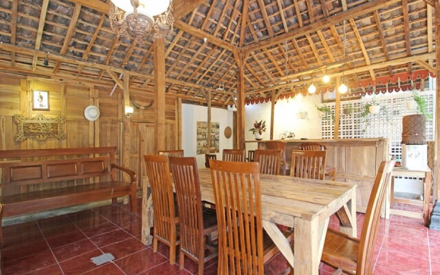 RedDoorz near Pojok Beteng Prawirotaman
