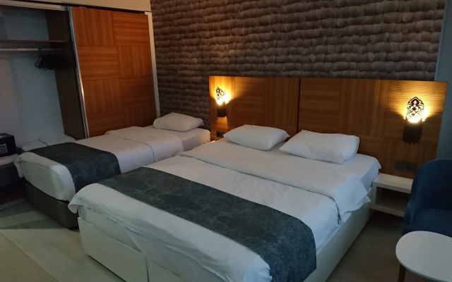 Nur Hotel