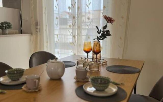 Top roof appartment Oropos 5' beach