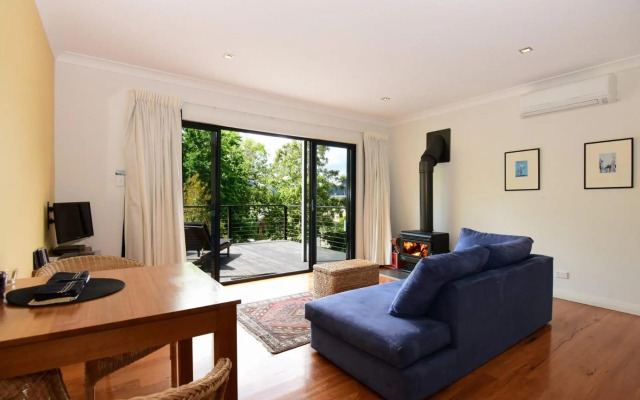 Cloudsong Chalet 1 - Close to the village centre!