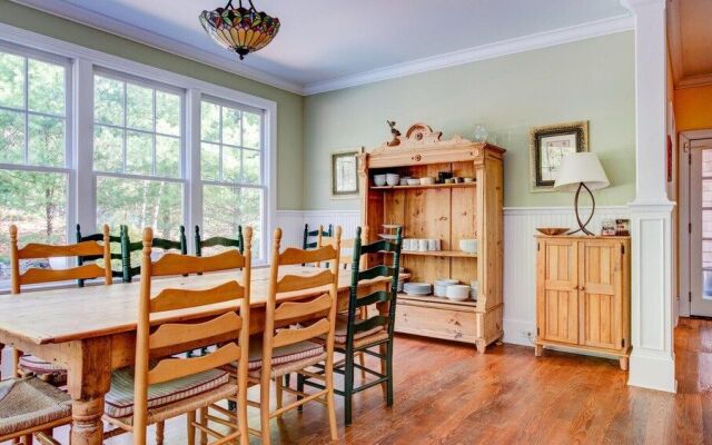 Traditional East Hampton Estate