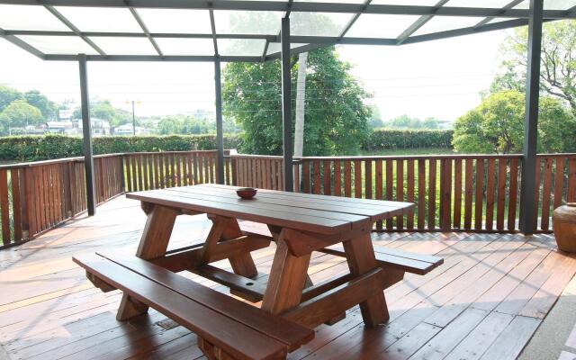 Two Dots On Line B&B