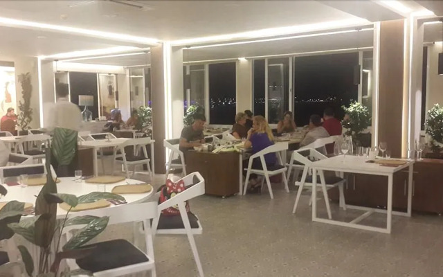 Karakas Hotel