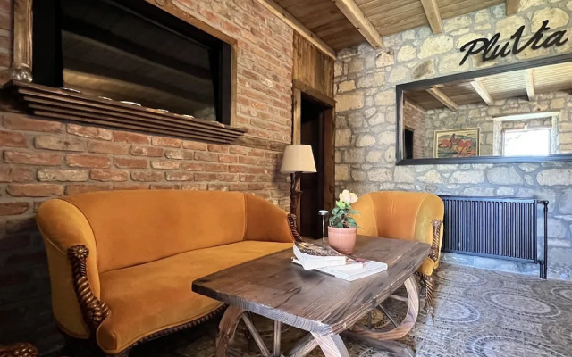 PluVia Boutique Hotel