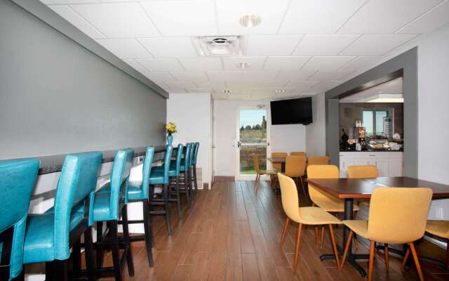 Baymont Inn & Suites Sheridan