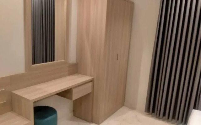 Holiday Plus Mishrifah Apartments