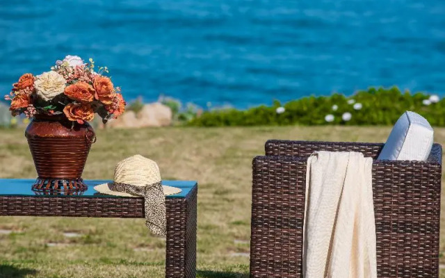 Beach Front Villa Peri