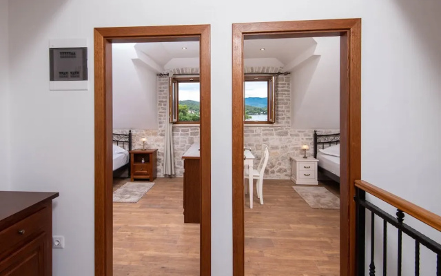 Holiday Villa Lovište Paradise