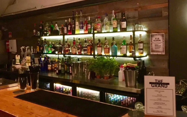 Unique 3 Bedroom Apartment In Woolloongabba