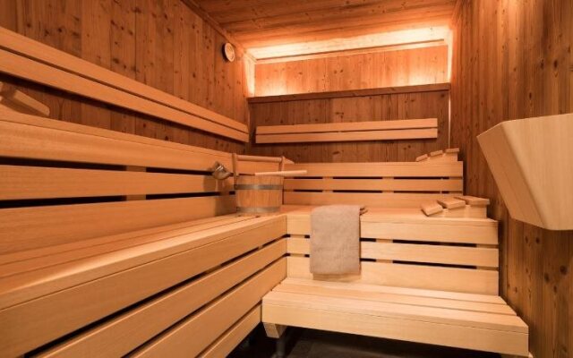 Swiss Chalet-Style Hotel Walliser Spycher