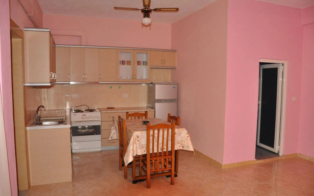 Hotel Vila Alvin & Apartments