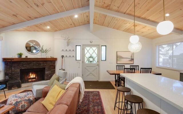 Pino Point Steps to Tahoe Beaches