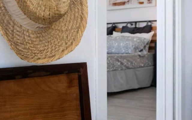Villa's apartment on the beach, swimming pool A/C