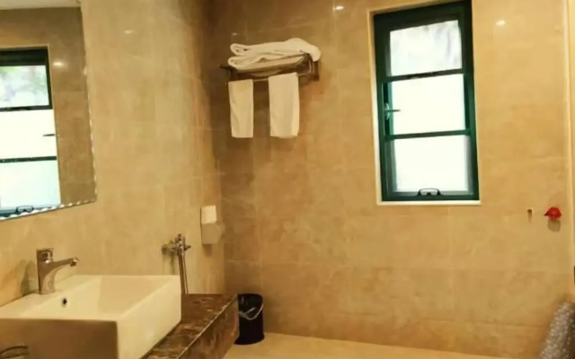 Shengtian Farm House