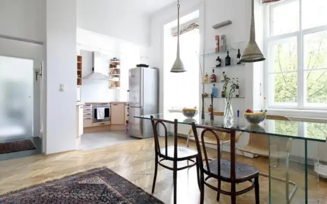 Duplex with Sauna and Garden Edelhofgasse