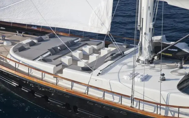 Mega Yacht Infinity