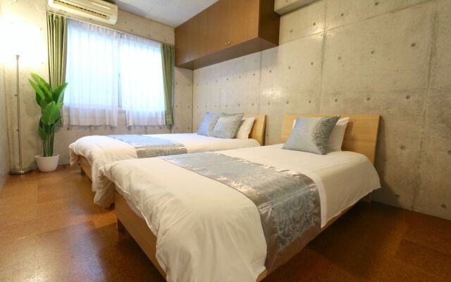 Kurosaki House