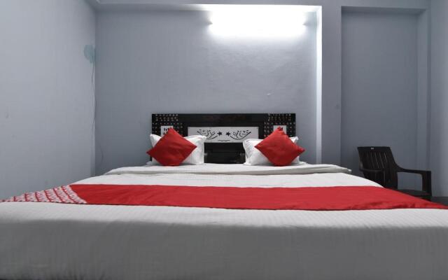 OYO 43148 Hotel Classio